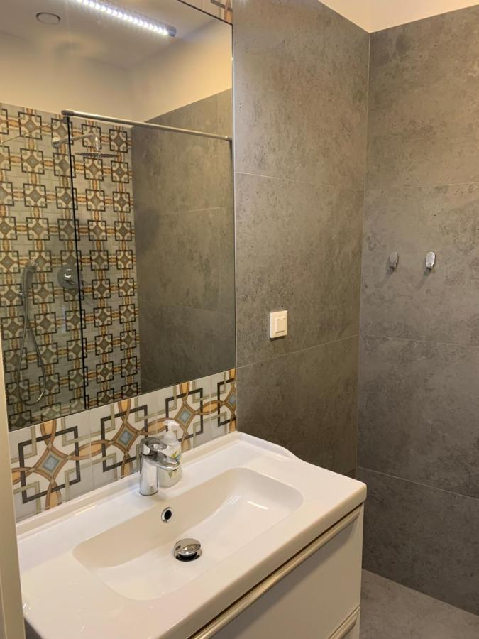קרקוב Nowe Apartamenty Zamkowa Vis A Vis Wawelu מראה חיצוני תמונה