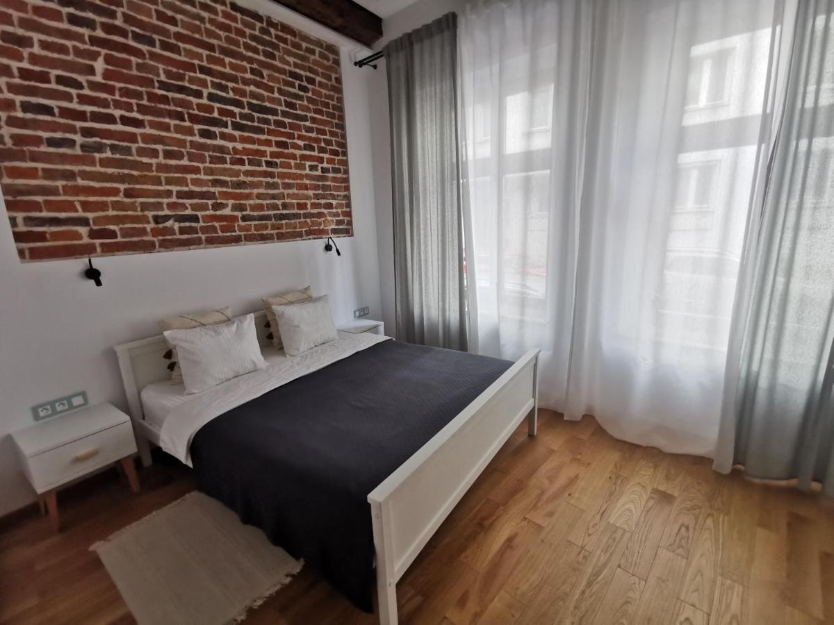 קרקוב Nowe Apartamenty Zamkowa Vis A Vis Wawelu מראה חיצוני תמונה